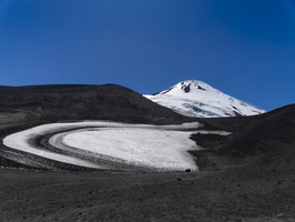 Landschaft am Der schneebedeckten Vulkan Osorno, Chile