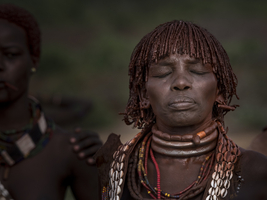 Women from the Hamar tribe with necklaces