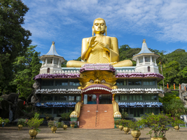 Sitzender Buddha, goldener Tempel, Dambulla, Sri Lanka