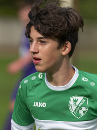 Fussball Jugend Spiel und Training, junger Spieler, Stadion der Völkerfreundschaft, Lübben, Brandenburg, Deutschland