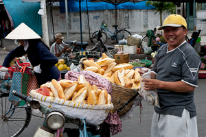 Baguette Verkäufer in Nha Trang, Vietnam