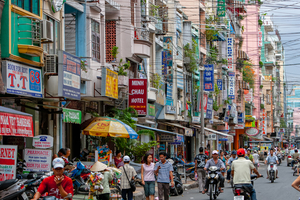 Belebte Straße in Saigon, Ho-Chi-Minh-Stadt, Vietnam