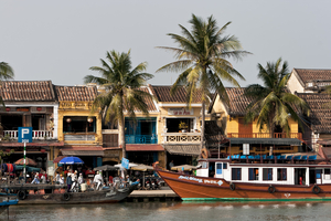 Stadtbild ma Wasser, Hoi An, Vietnam
